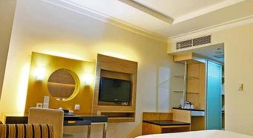 Grand Basko Hotel Padang  Extérieur photo