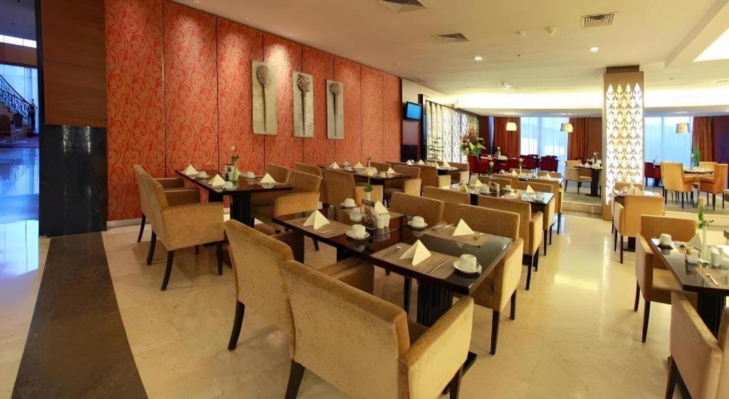 Grand Basko Hotel Padang  Extérieur photo